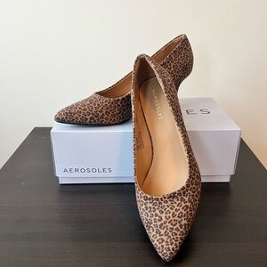 NEW IN BOX AEROSOLES ELIL Tan Brown Leopard Print Heels 8.5M